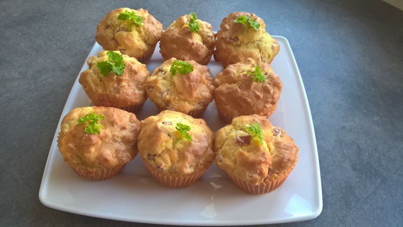 Muffinki z szynką i serem Muffinki z szynką i serem