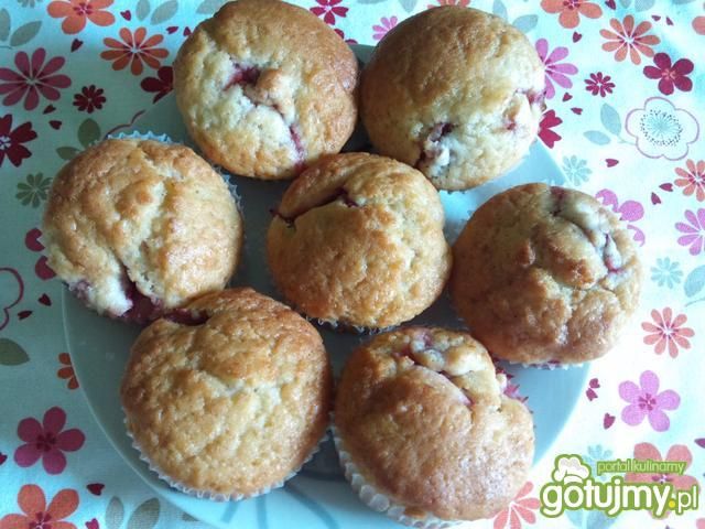 Muffinki z truskawkami 2