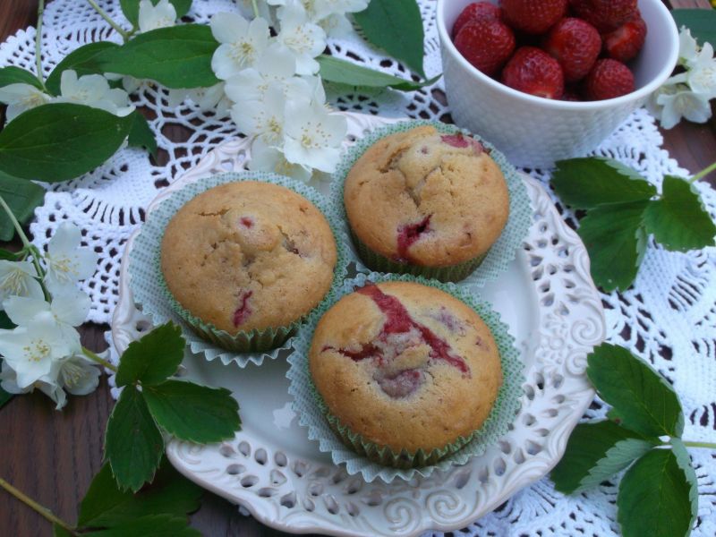 Muffinki z truskawkami Muffinki z truskawkami