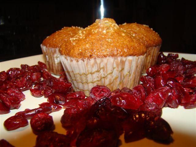 Muffinki z żurawiną i pomarańczą