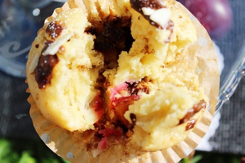 Muffinki ze śliwkami i czekoladą