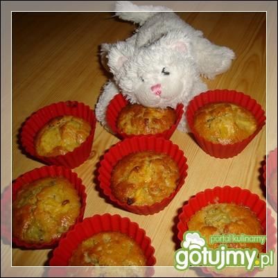 Muffiny cynamonowe kiwi z pomarańczą
