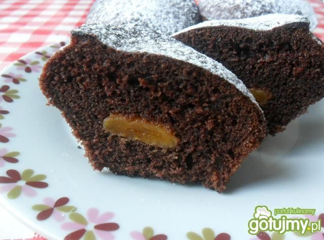 Muffiny czekoladowe z suszonymi morelami Muffiny czekoladowe z suszonymi morelami