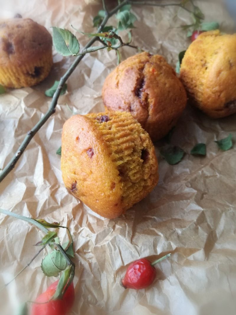 Muffiny dyniowe z pomarańczą i czekoladą Muffiny dyniowe z pomarańczą i czekoladą