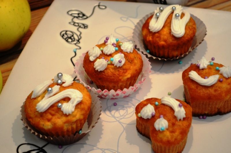 Muffiny o smaku pieczonych jabłek Muffiny o smaku pieczonych jabłek