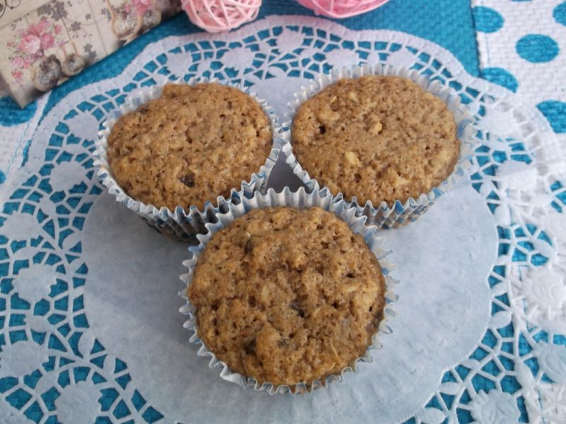 Muffiny owsiane z rodzynkami 