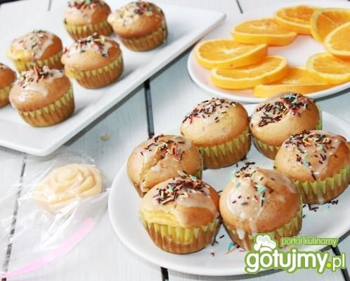 Muffiny śmietankowe z budyniem 