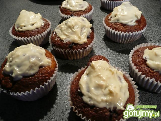 Muffiny z bananem i czekoladą
