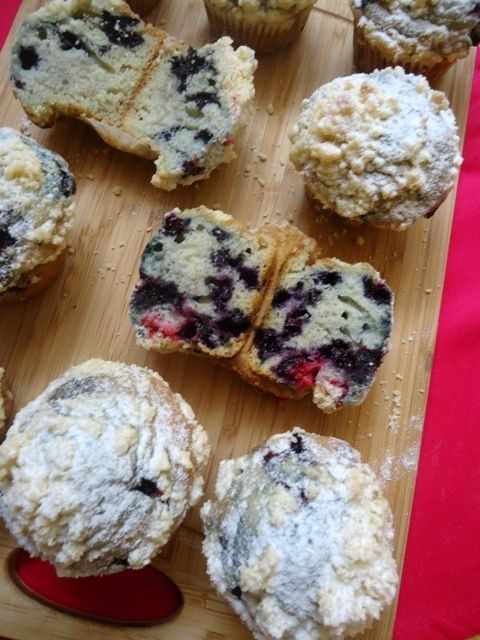 Muffiny z jagodami i kruszonką