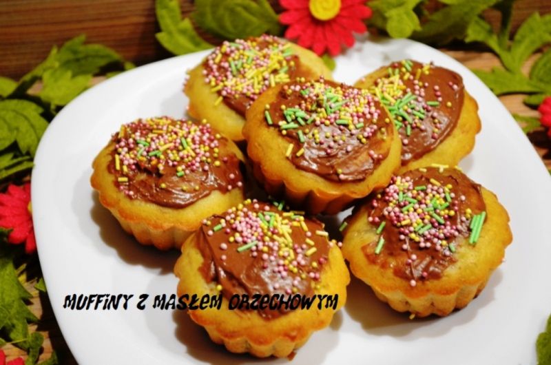 Muffiny z masłem orzechowym