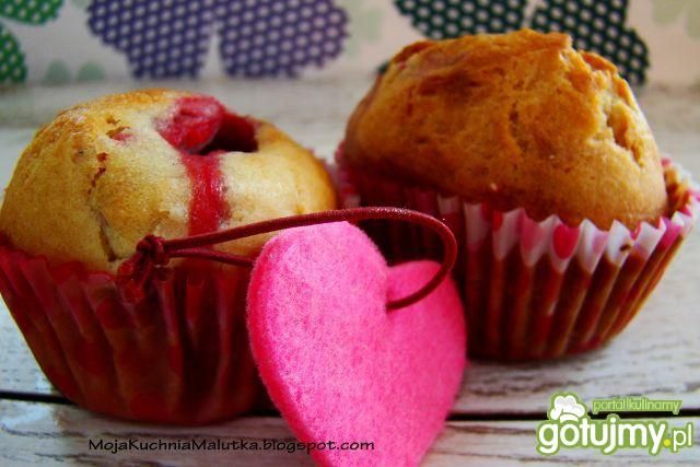 Muffiny z truskawkami  Muffiny z truskawkami