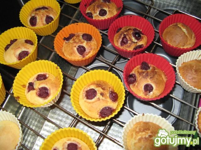 Muffiny z wiśniami 2