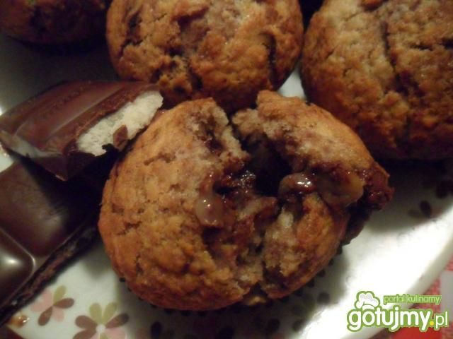 Mufinki z czekoladą marcepanową Mufinki z czekoladą marcepanową