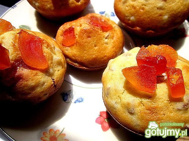 Mufinki z kandyzowanym mango Mufinki z kandyzowanym mango