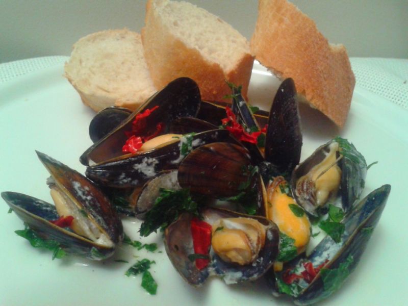 Mule w białym winie Mule w białym winie