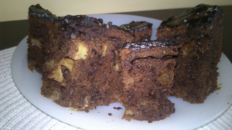 Murzynek z jabłkami 