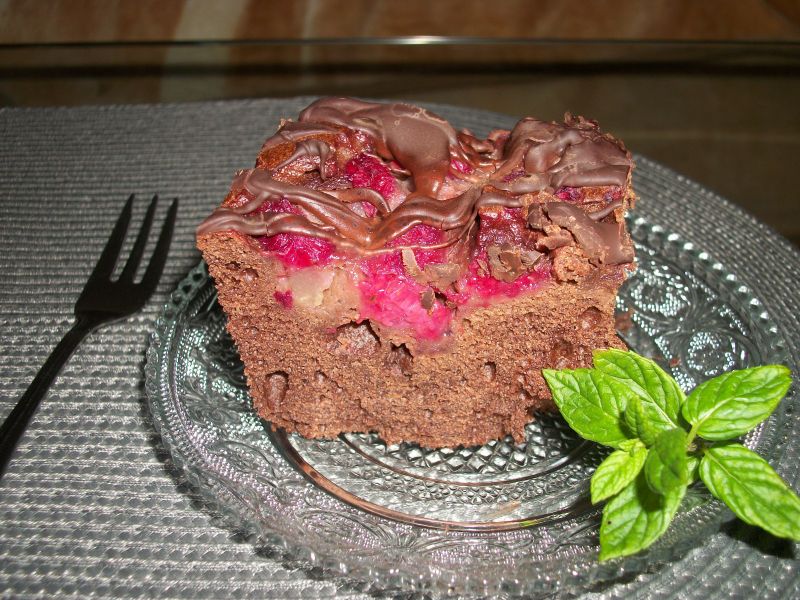 Murzynek z owocami Murzynek z owocami