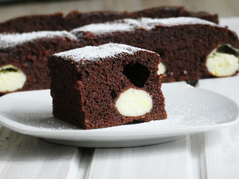 Murzynek z serowym oczkiem Murzynek z serowym oczkiem