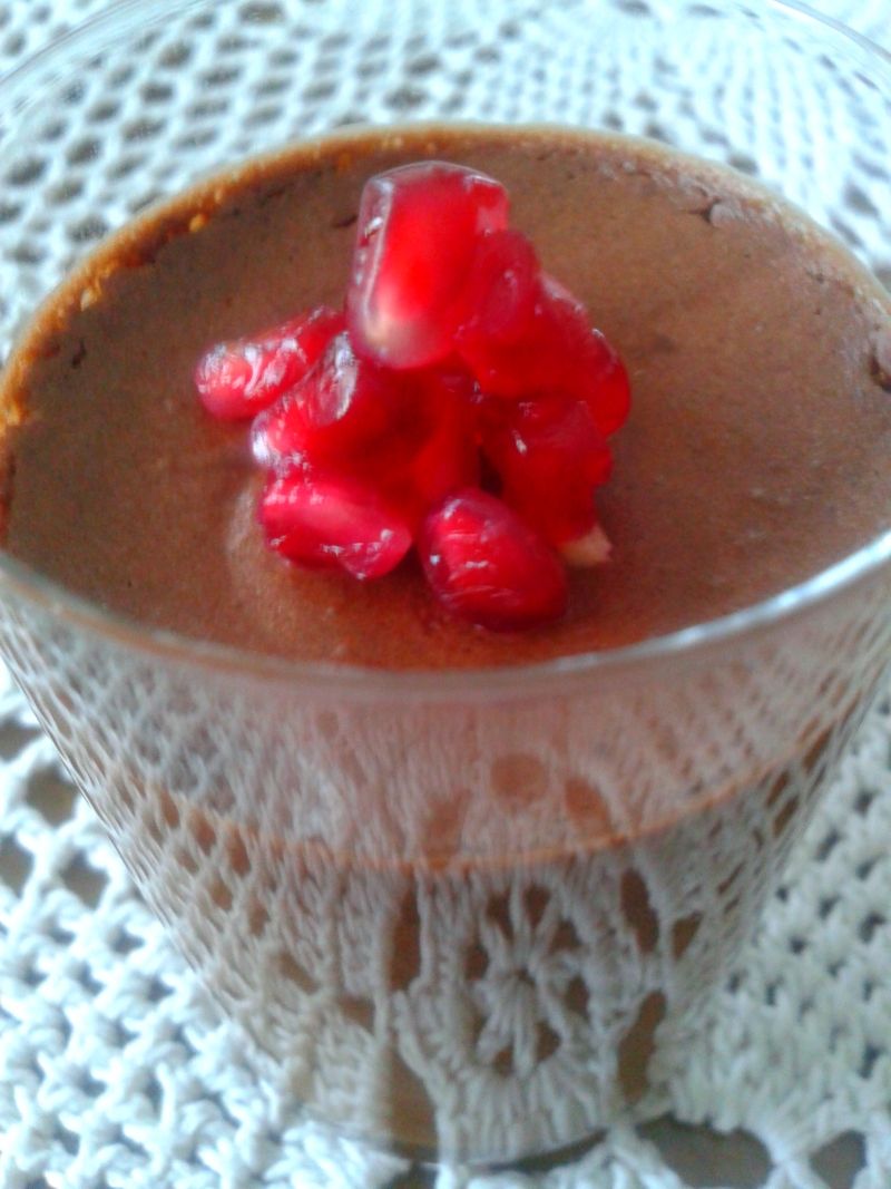 Mus czekoladowy z granatem Mus czekoladowy z granatem