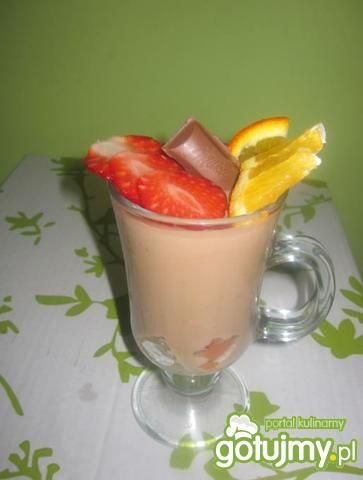 Mus czekoladowy z owocami i lentinkami