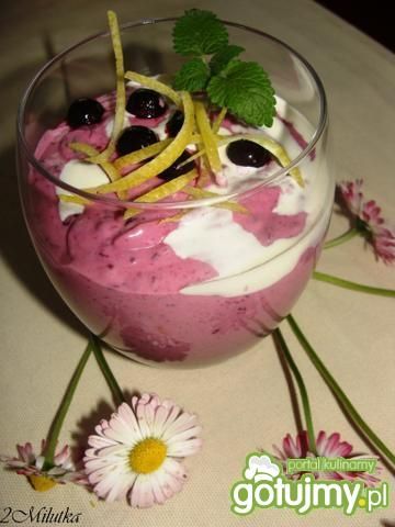 Mus latem pachnący Mus latem pachnący