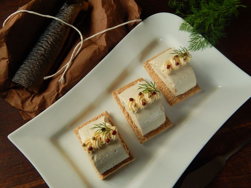 Mus z wędzonego węgorza Mus z wędzonego węgorza