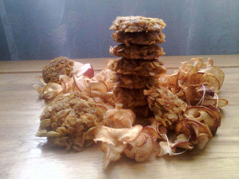 Musli z marchewką i suszonymi jabłkami  Musli z marchewką i suszonymi jabłkami