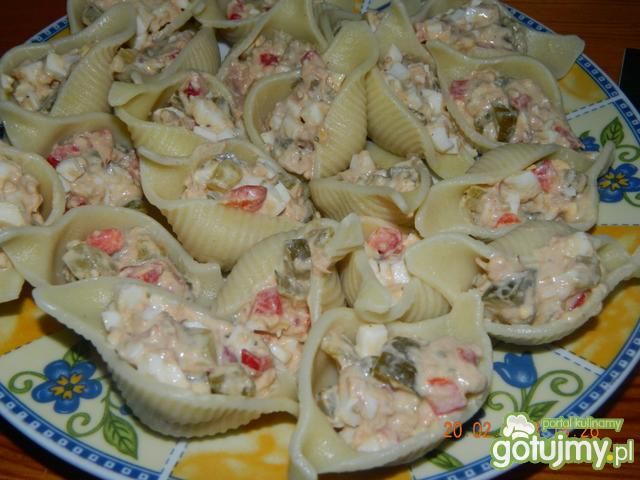 Muszle faszerowane tuńczykiem