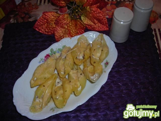 Muszle nadziewane farszem serowym  Muszle nadziewane farszem serowym