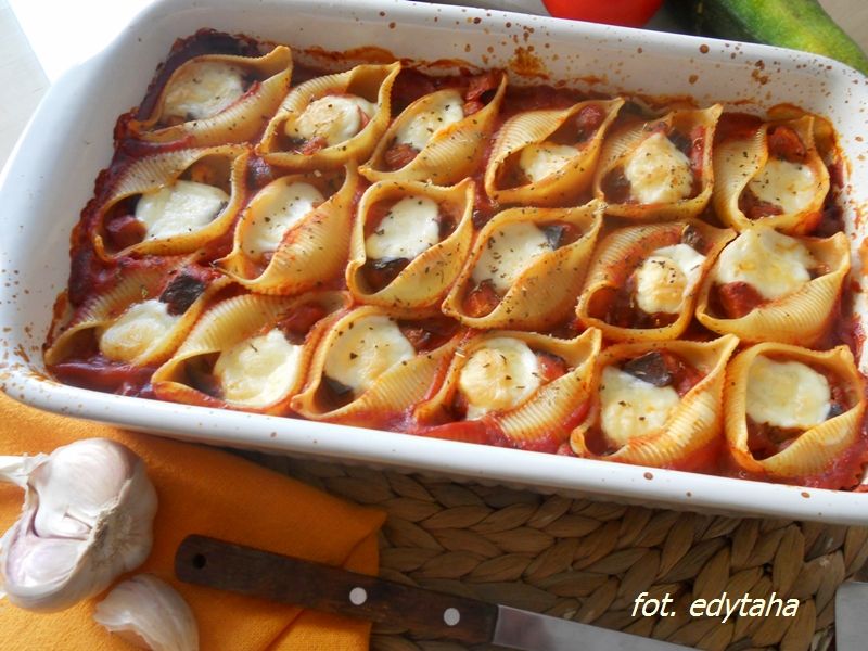 Muszle zapiekane w warzywnym sosie Muszle zapiekane w warzywnym sosie