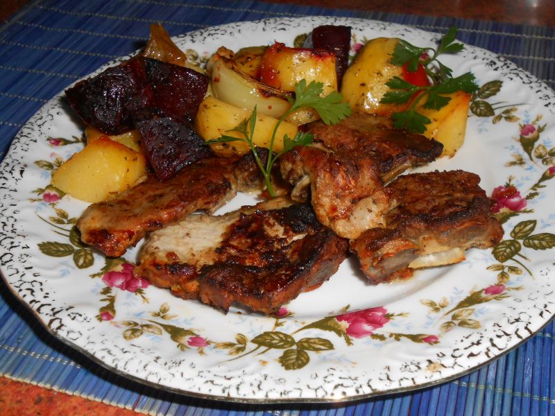 Musztardowe żeberka pieczone z warzywami Musztardowe żeberka pieczone z warzywami