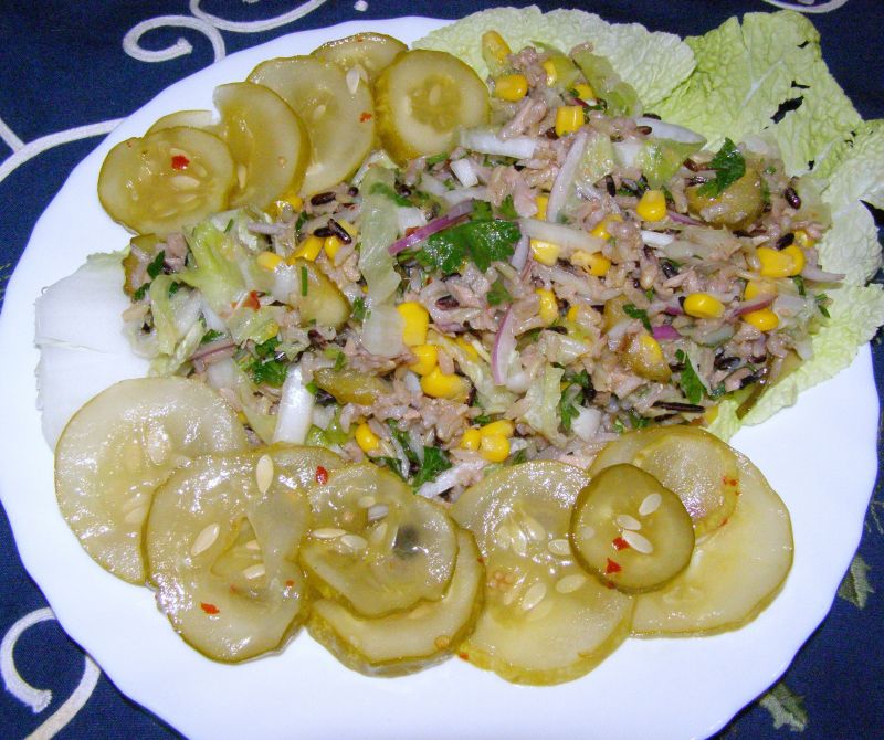 Na szybko i smacznie sałatka z tuńczyka