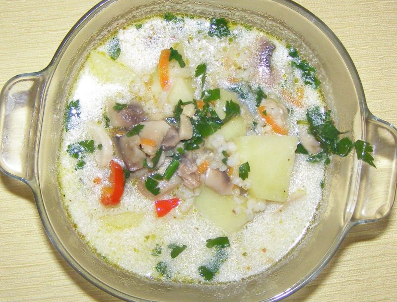 Na szybko zupa pieczarkowa na mleku