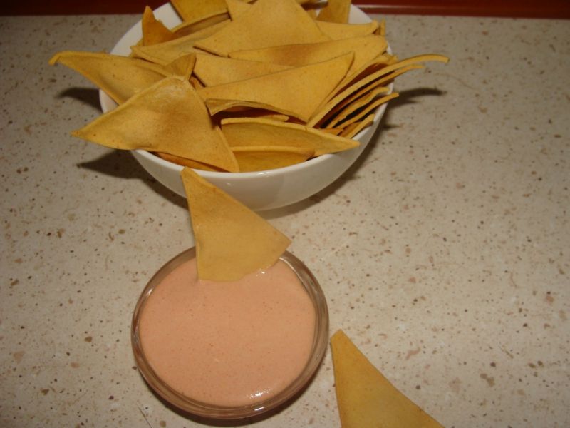 Nachos z ostrym sosem  Nachos z ostrym sosem