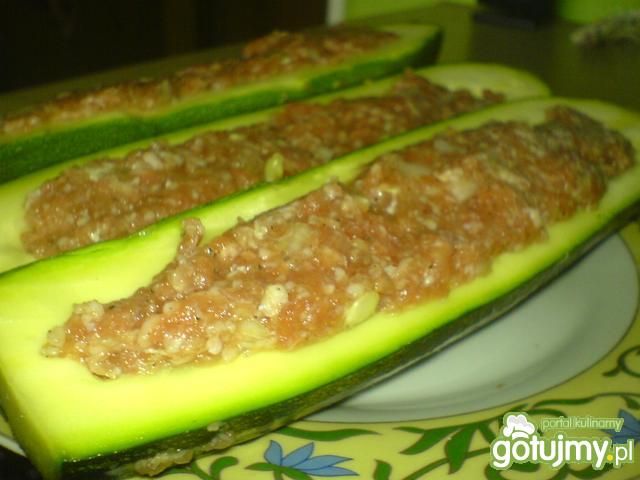 Nadziewana Cukinia wg Elfi Nadziewana Cukinia wg Elfi