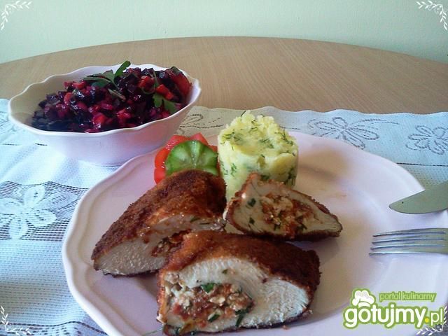 Nadziewana pierś w orientalnej nucie Nadziewana pierś w orientalnej nucie