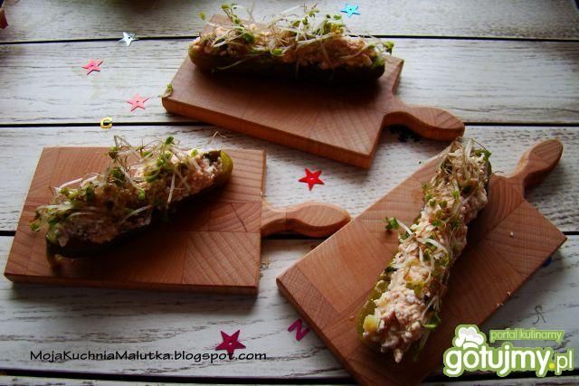 Nadziewane korniszonki-karnawał Nadziewane korniszonki-karnawał