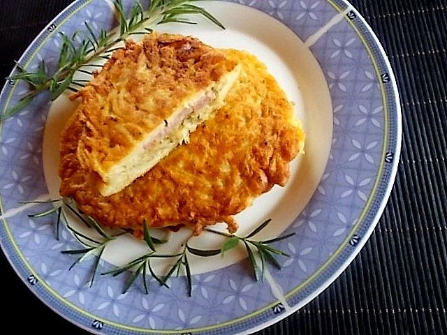 Nadziewane placki z makaronu Nadziewane placki z makaronu