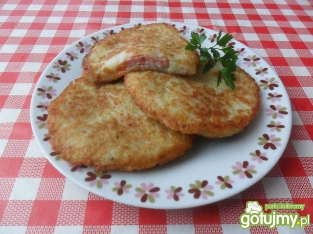 Nadziewane placki ziemniaczane  Nadziewane placki ziemniaczane