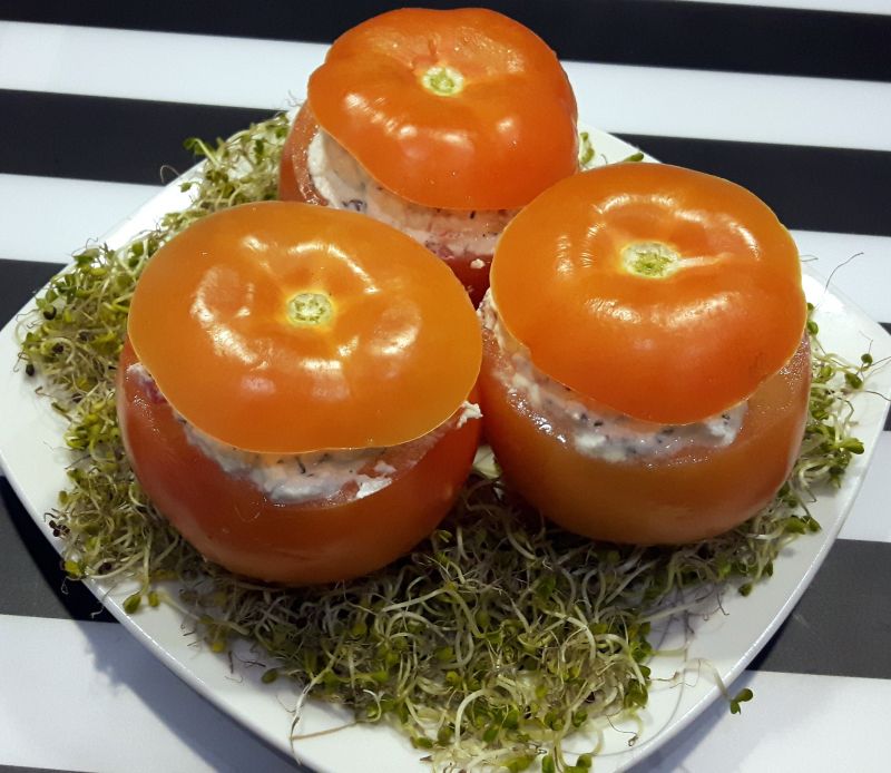 Nadziewane pomidorki 