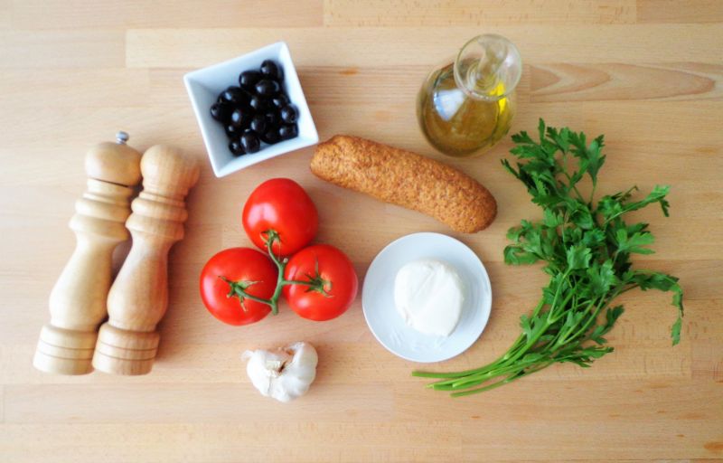 Nadziewane pomidory alla pizzaiola