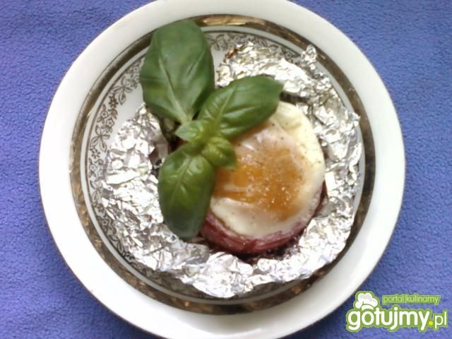 Nadziewane pomidory z grilla