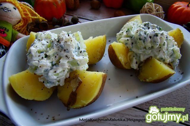 Nadziewane ziemniaczki w mundurkach