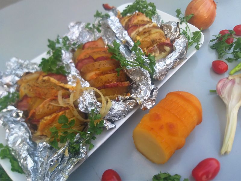 Nadziewane ziemniaki  z grilla Nadziewane ziemniaki  z grilla