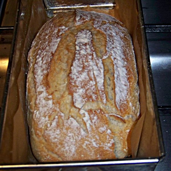 Najprostszy chleb pszenny na zakwasie