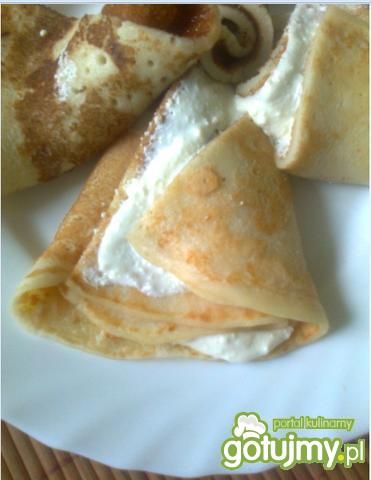 Naleśniczki ze słodkim serkiem