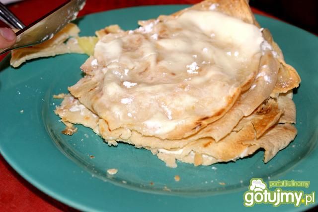 Naleśnik waniliowy z ananasem