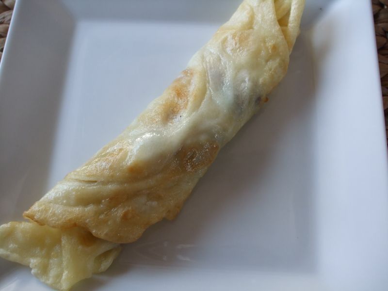 Naleśnik z farszem pieczarkowo - cebulowym Naleśnik z farszem pieczarkowo - cebulowym