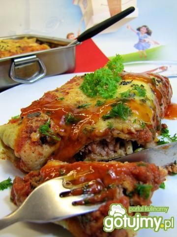 Naleśniki a'la canneloni Naleśniki a'la canneloni