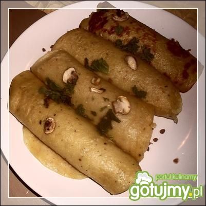 Naleśniki faszerowane kaszą gryczana i j